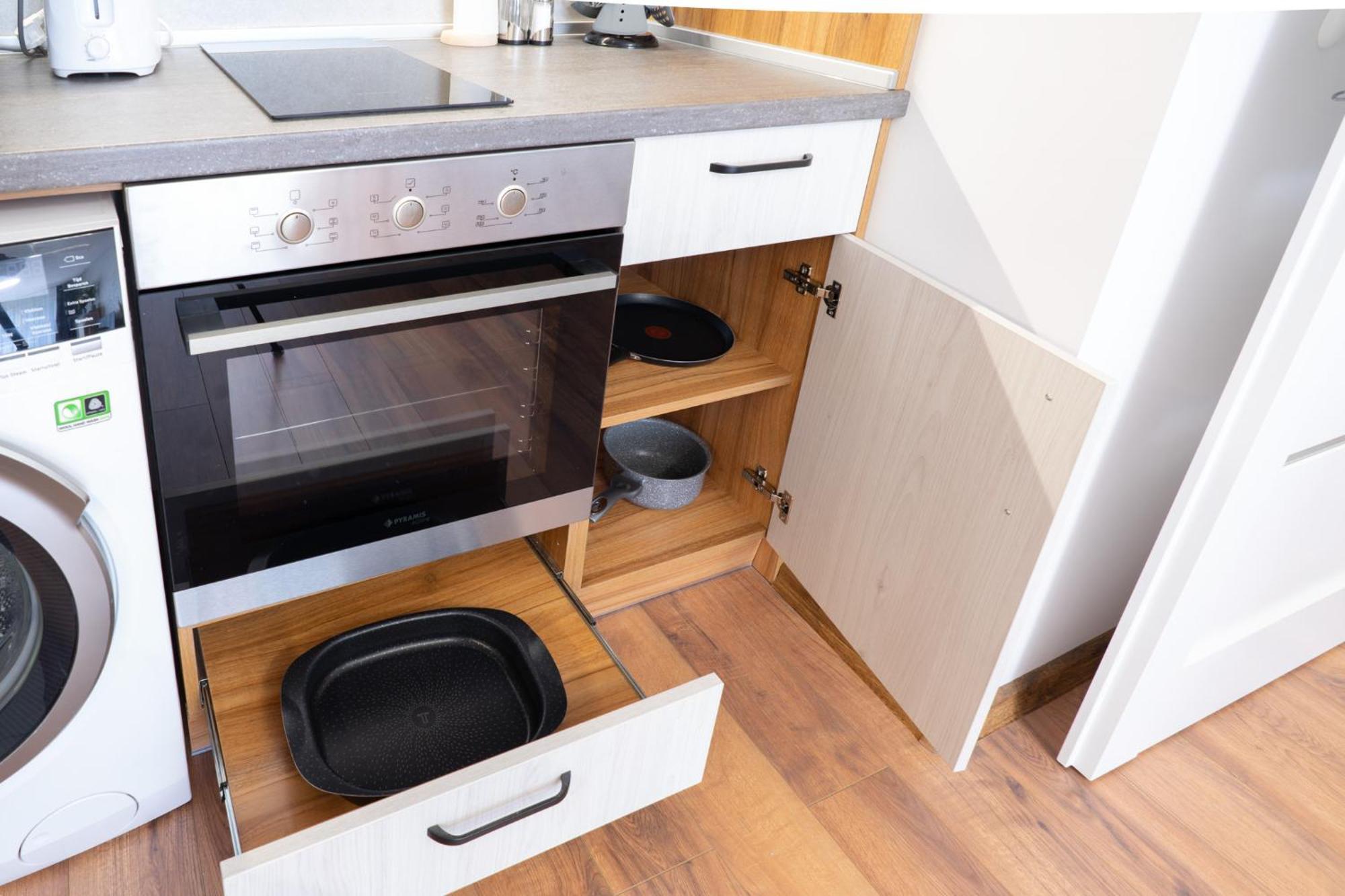New Modern & Cozy Apartment With Free Private Parking And Ev Charging Station Varna Exterior foto